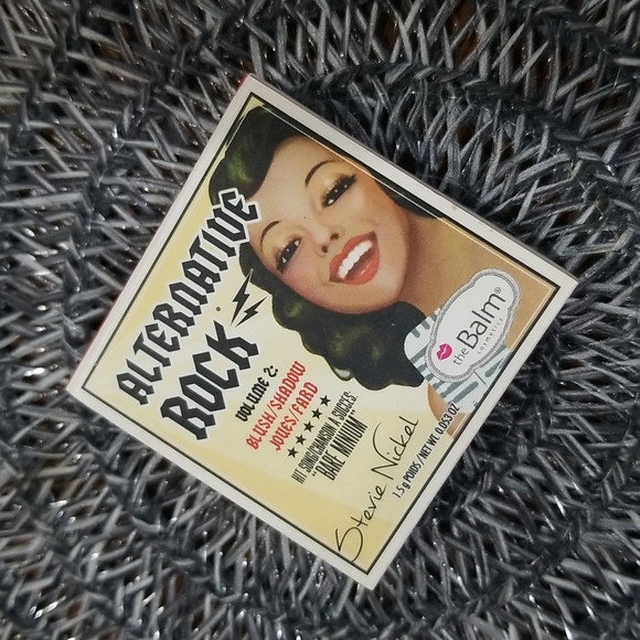 The Balm Rock Alternative “Bare Minimum” Blush/ Shadow